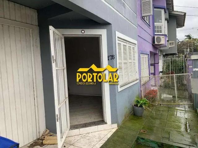 Casa / Sobrado Comercial para Venda em Porto Alegre/RS Parque Santa Fé 3 Quartos