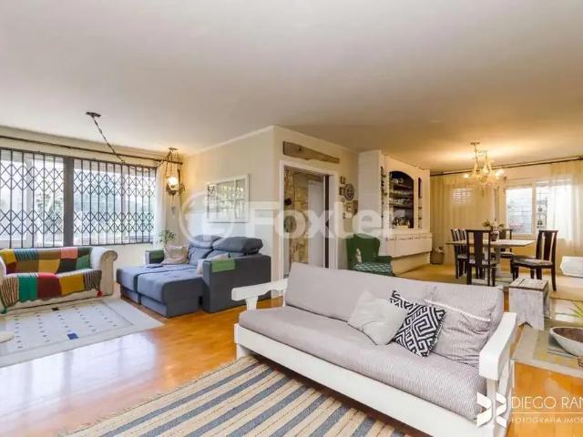 Casa / Sobrado Comercial para Venda em Porto Alegre/RS Vila Assunção 4 Quartos