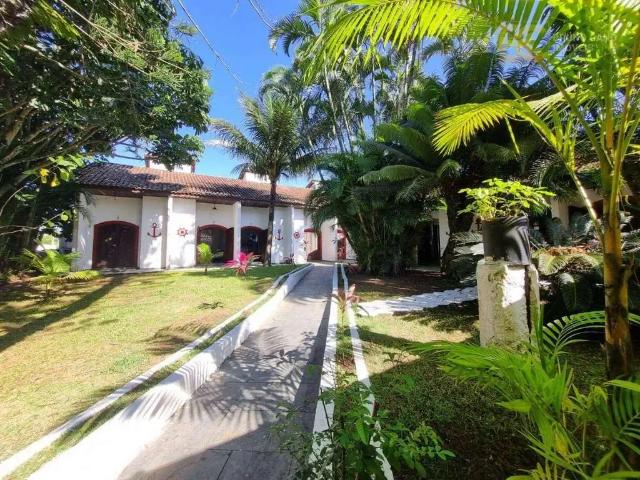 Casa / Sobrado Comercial para Venda em Peruíbe/SP Arpoador 10 Quartos