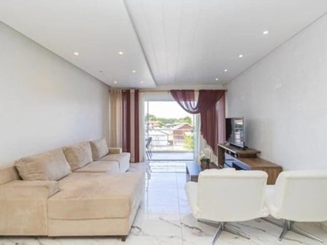 Casa / Sobrado Comercial para Venda em Pinhais/PR Maria Antonieta