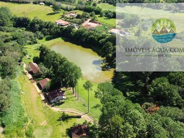 Casa / Sobrado Comercial para Venda em Piracaia/SP Cubas 4 Quartos