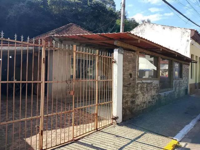 Casa / Sobrado Comercial para Venda em Pirapora do Bom Jesus/SP Centro