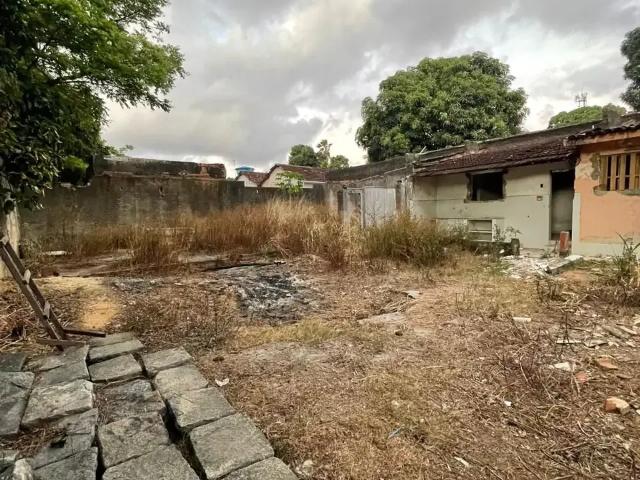 Casa / Sobrado Comercial para Venda em Recife/PE Barro