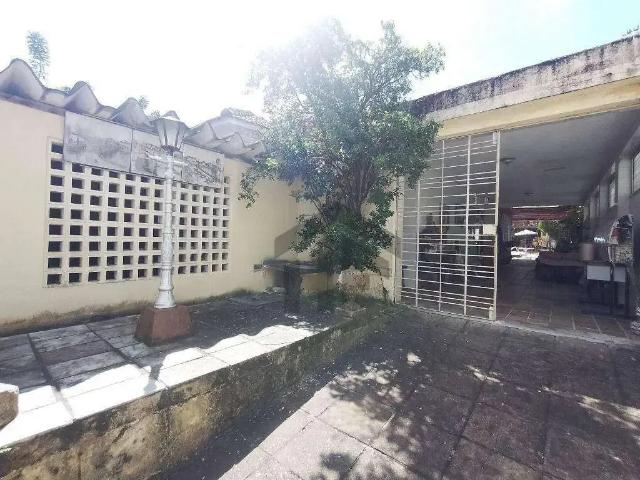 Casa / Sobrado Comercial para Venda em Recife/PE Santo Amaro 4 Quartos