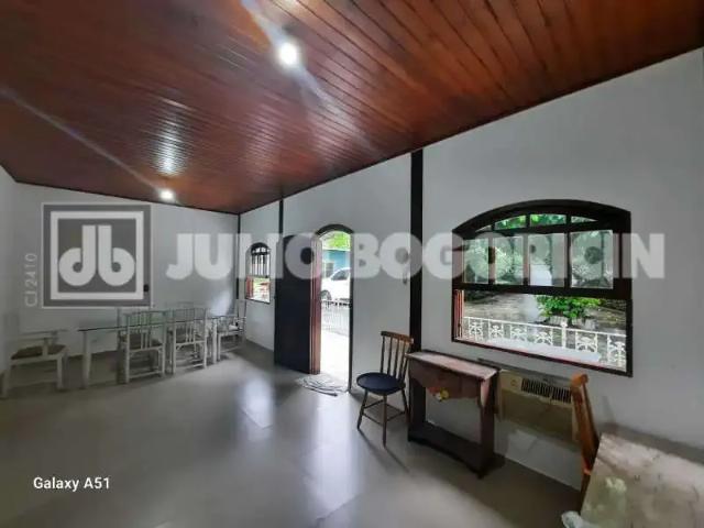 Casa / Sobrado Comercial para Venda em Rio de Janeiro/RJ Vargem Grande 5 Quartos