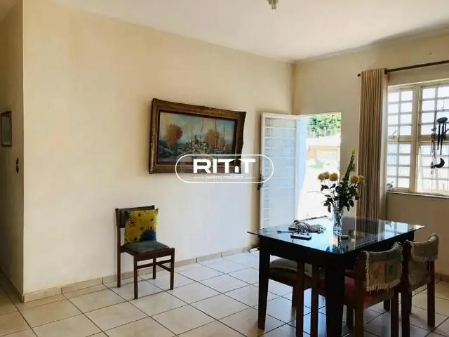 Casa / Sobrado Comercial para Venda em Taquaral/SP Centro 4 Quartos