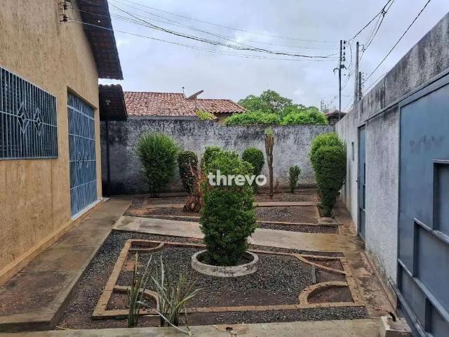 Casa / Sobrado Comercial para Venda em Teresina/PI Ininga 4 Quartos