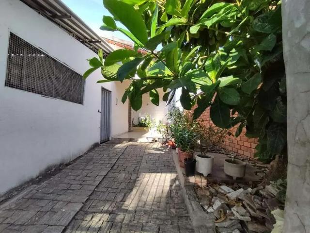 Casa / Sobrado Comercial para Venda em Teresina/PI São Cristóvão 4 Quartos