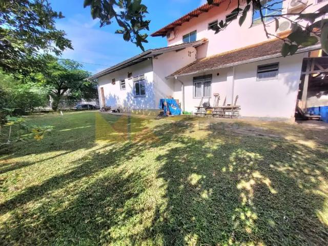Casa / Sobrado Comercial para Venda em Timbó/SC Capitais 3 Quartos