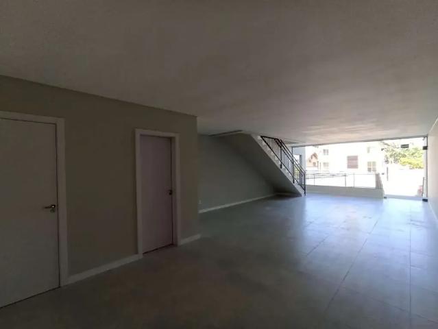 Casa / Sobrado Comercial para Venda em Timbó/SC Quintino