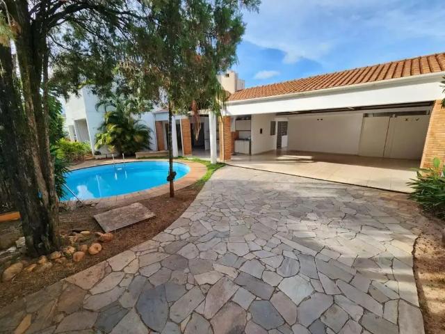 Casa / Sobrado Comercial para Venda em Umuarama/PR Zona VI