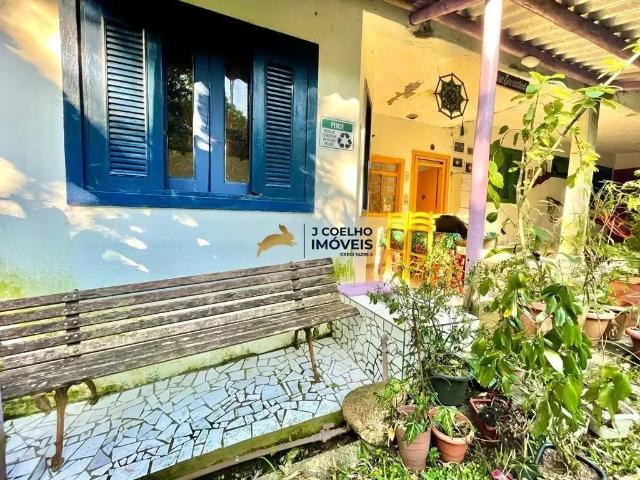 Casa / Sobrado Comercial para Venda em Ubatuba/SP Corcovado 6 Quartos