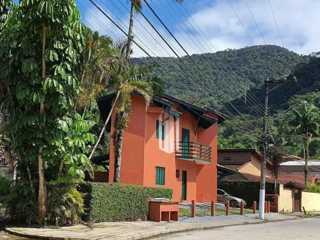 Casa / Sobrado Comercial para Venda em Ubatuba/SP Lázaro Praia Domingos Dias 6 Quartos