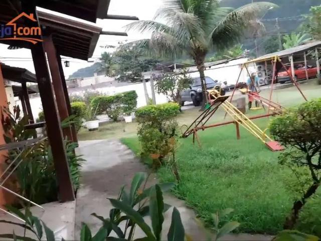Casa / Sobrado Comercial para Venda em Ubatuba/SP Perequê Açu 10 Quartos