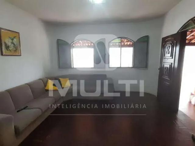 Casa / Sobrado Comercial para Venda em Uberlândia/MG Nossa Senhora Aparecida 3 Quartos