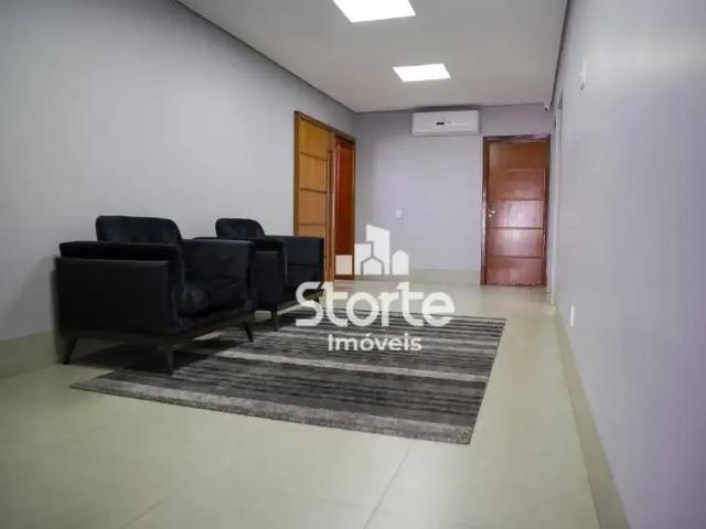 Casa / Sobrado Comercial para Venda em Uberlândia/MG Umuarama 3 Quartos
