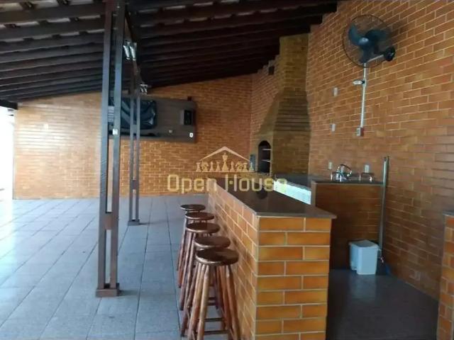 Casa / Sobrado Comercial para Venda em Volta Redonda/RJ Laranjal