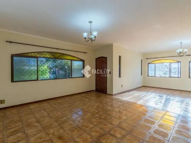 Casa / Sobrado Comercial para Venda em Valinhos/SP Vila Anhangüera 4 Quartos