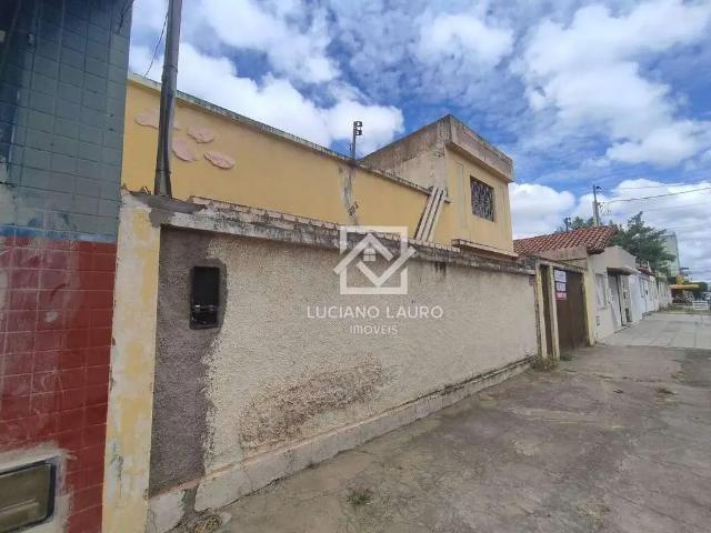 Casa / Sobrado Comercial para Venda em Vitória da Conquista/BA Brasil 3 Quartos