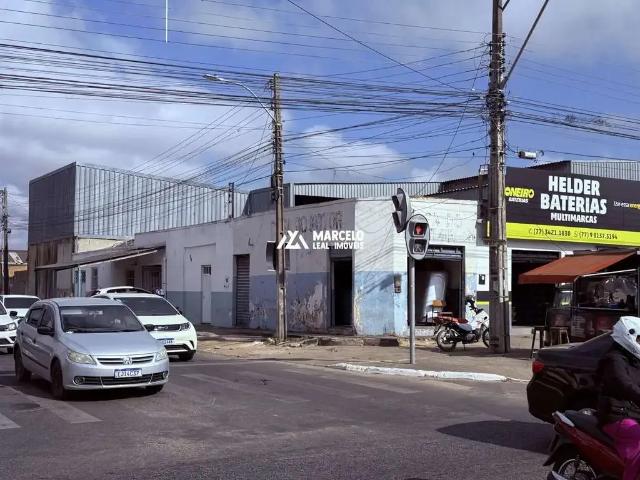 Casa / Sobrado Comercial para Venda em Vitória da Conquista/BA Centro 6 Quartos
