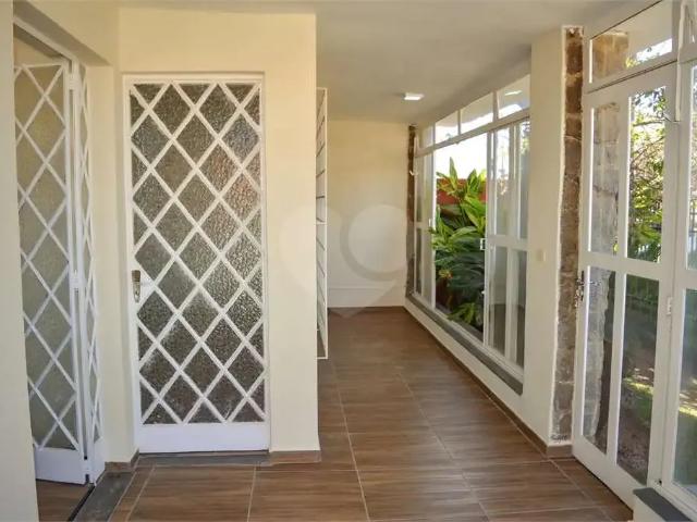 Casa / Sobrado Comercial para Venda em Vinhedo/SP Centro 1 Quartos
