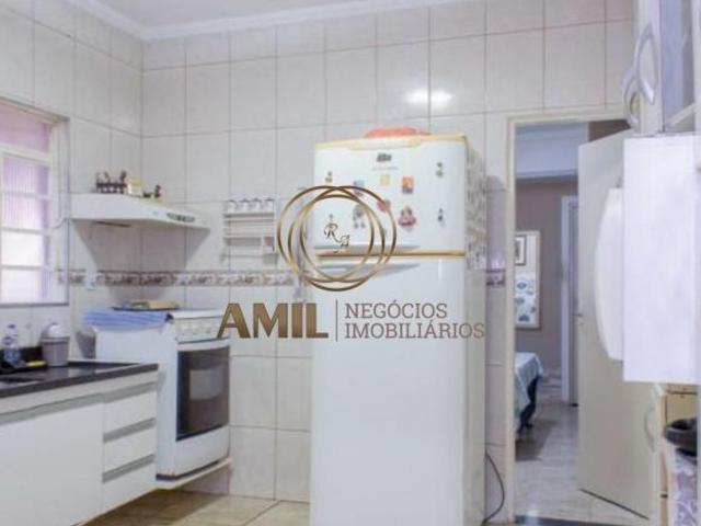 Casa Sobrado/ Cruzeiro do Sul / 05 dormitórios /125² de terreno / São José dos Campos
