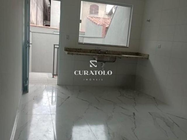 Casa sobrado à venda com 115 m², 3 suítes e 2 vagas na Vila Alpina, São Paulo