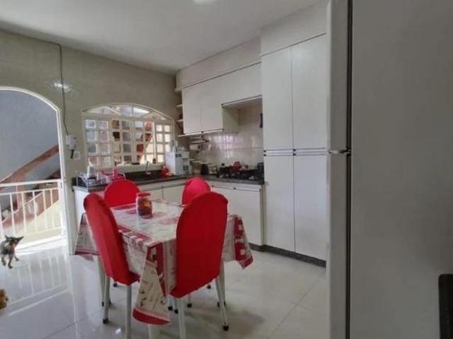 Casa Sobrado à Venda em Jaú I 5 Quartos I 2 Suítes I 3 Vagas I Quintal I Área de Lazer