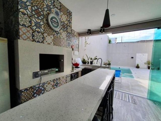Casa Sobrado à Venda em Matão I 4 Quartos I 1 Suíte I 2 Vagas I Área de Lazer Gourmet