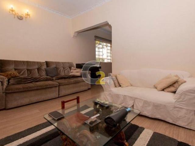 Casa Sobrado á venda em Perdizes com 3 quartos e 2 vagas