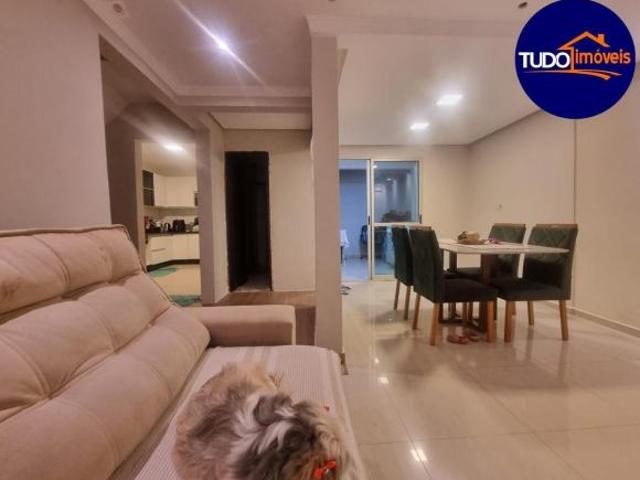 Casa SOBRADO à venda em Santa Maria: 4 quartos, 1 suíte, 2 salas, 3 vagas de garagem, 200m²