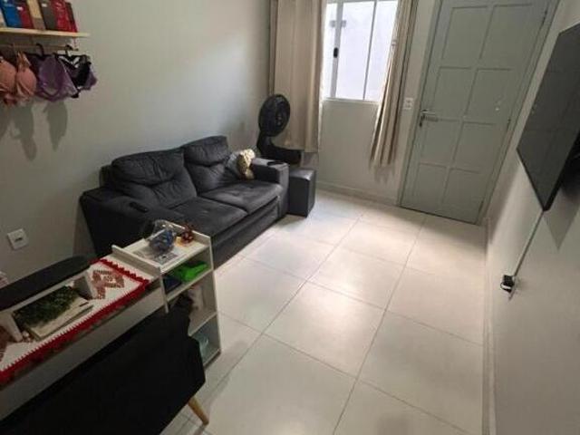 Casa Sobrado à Venda no Glória, Praia Grande 2 Quartos, 1 Vaga de Garagem