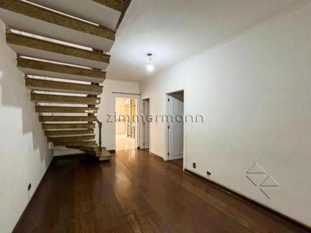 CASA SOBRADO BOSQUE DA SAÚDE 3 DORMITÓRIOS 4 VAGAS