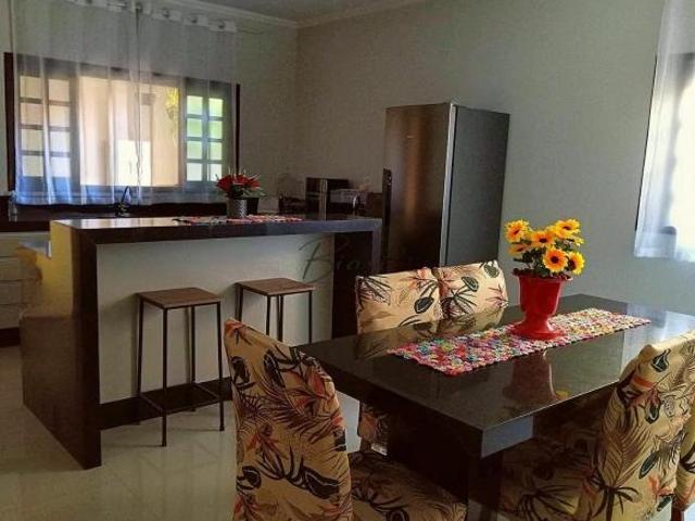 Casa Sobrado/ Bosque dos Ipês/ 03 Dormitórios sendo 01 suíte/204m²/ São José dos Campos