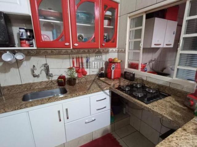 Casa Sobrado Bairro Vila Pinheiro Jacareí 3 Dormitórios 270m²