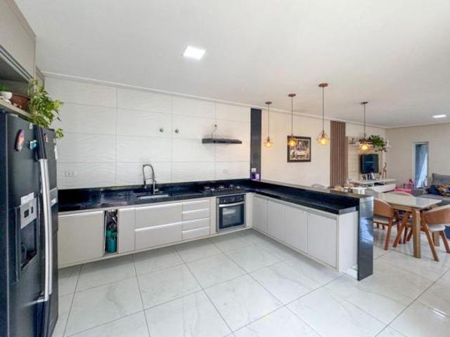Casa Sobrado em Condomínio Bosque dos Manacás Bairro Jardim Jacinto 3 Dormitórios área útil 210 m²