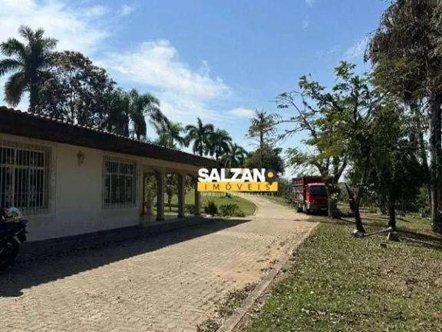 Casa / Sobrado em Condomínio para Locação em Taubaté/SP Chácaras Cataguá 4 Quartos