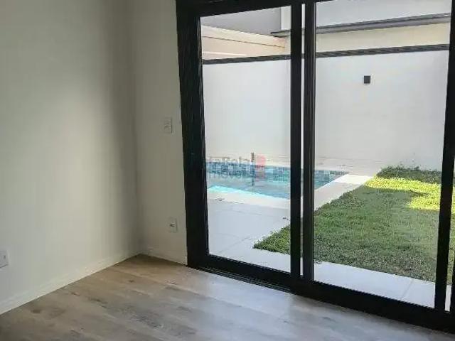 Casa / Sobrado em Condomínio para Locação em Taubaté/SP Piracangaguá 3 Quartos