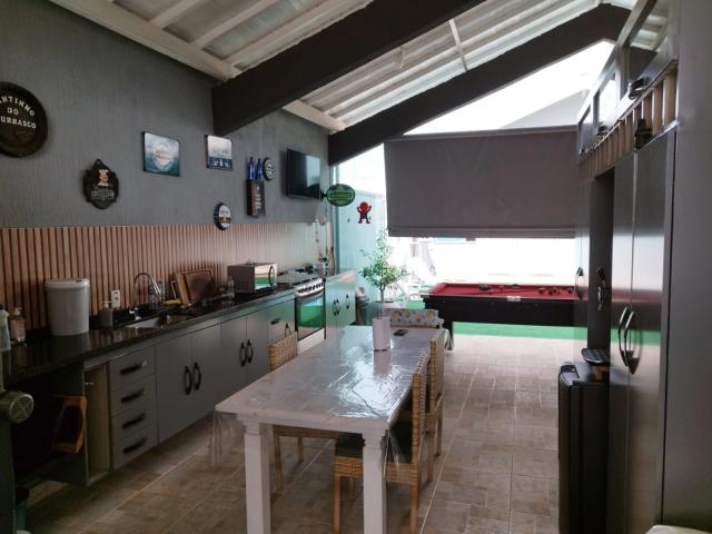 Casa / Sobrado em Condomínio para Locação em Taubaté/SP Piracangaguá 3 Quartos