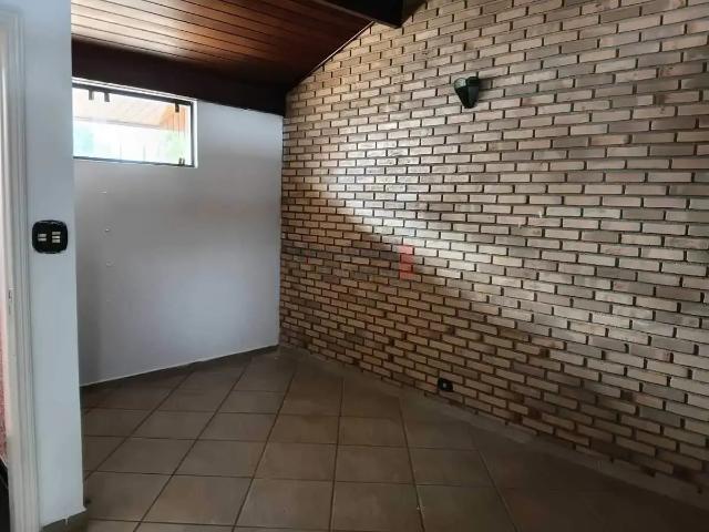 Casa / Sobrado em Condomínio para Locação em Taubaté/SP Vila das Jabuticabeiras 4 Quartos