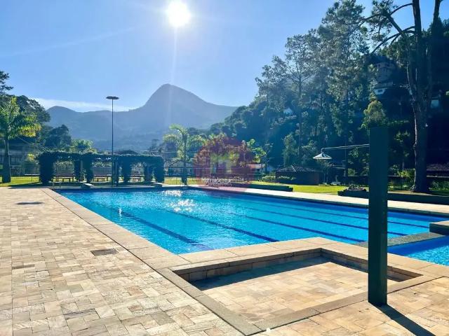 Casa / Sobrado em Condomínio para Locação em Teresópolis/RJ Posse 4 Quartos