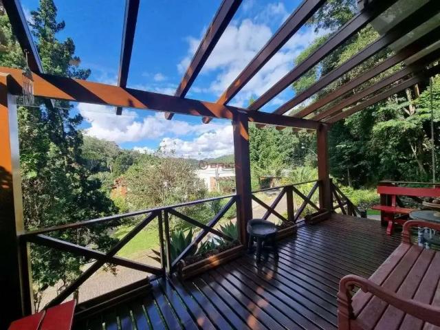 Casa / Sobrado em Condomínio para Locação em Teresópolis/RJ Quebra Frascos 5 Quartos