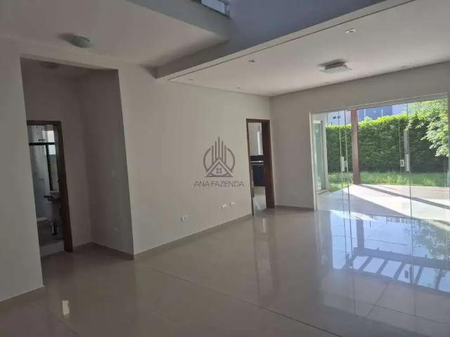 Casa / Sobrado em Condomínio para Locação em Tremembé/SP Campos do Conde 4 Quartos
