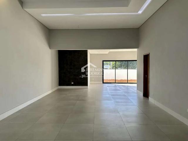 Casa / Sobrado em Condomínio para Locação em Tremembé/SP Parque das Araucárias 3 Quartos