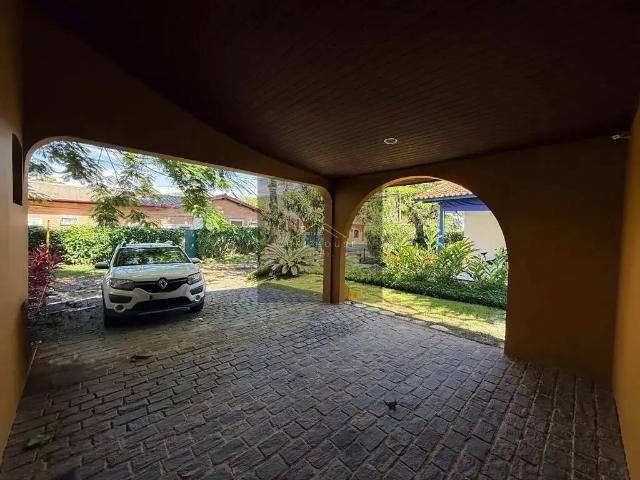 Casa / Sobrado em Condomínio para Locação em Ubatuba/SP Jardim Pedra Verde 4 Quartos