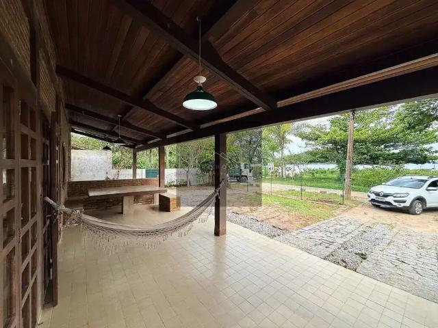 Casa / Sobrado em Condomínio para Locação em Ubatuba/SP Jardim Pedra Verde 5 Quartos