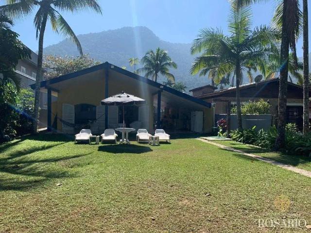 Casa / Sobrado em Condomínio para Locação em Ubatuba/SP Praia do Lazaro 3 Quartos