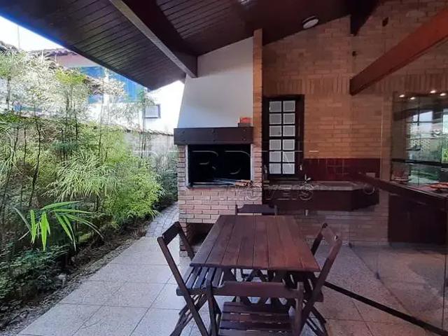 Casa / Sobrado em Condomínio para Locação em Ubatuba/SP Praia do Lazaro 5 Quartos