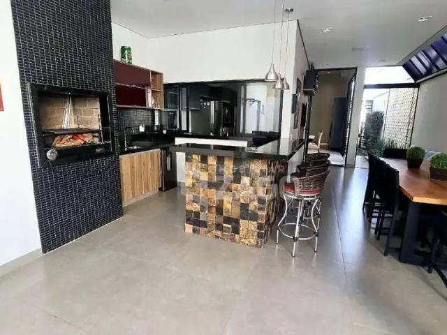 Casa / Sobrado em Condomínio para Locação em Uberaba/MG Estância dos Ipês 3 Quartos