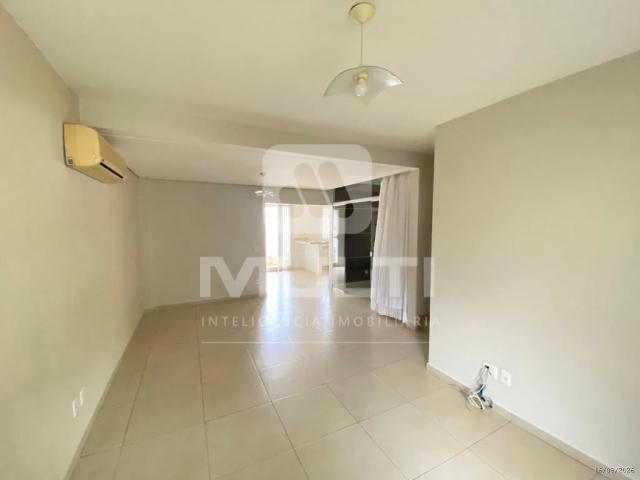 Casa / Sobrado em Condomínio para Locação em Uberlândia/MG Aclimação 4 Quartos